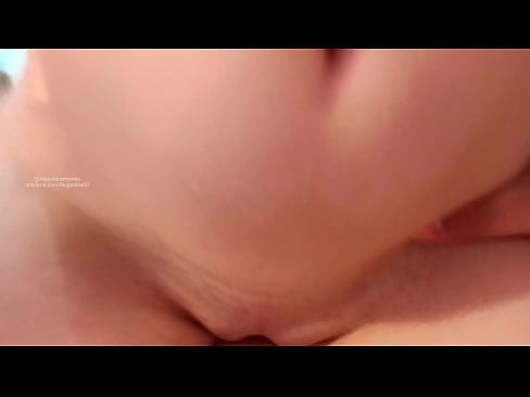❤️ 睡在我姐姐的房間裡,這就是我醒來的方式 色情視頻 在色情 zh-tw.wassell.ru